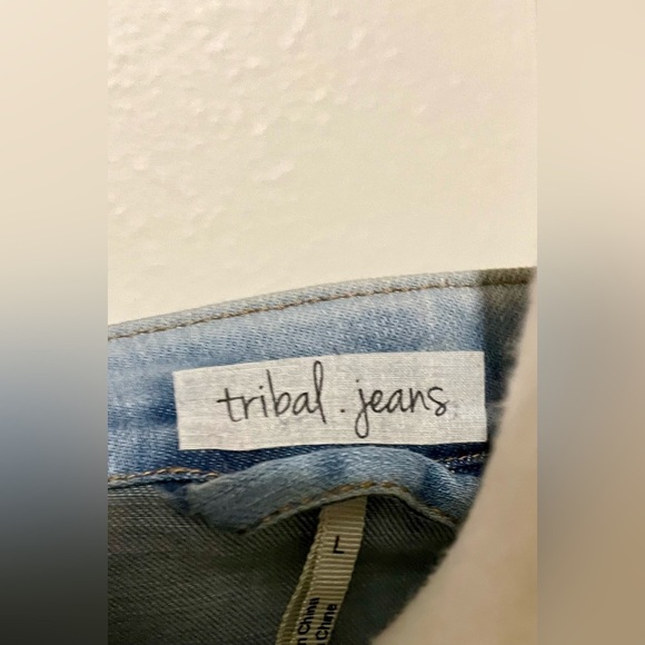 Tribal Jeans Classic light Denim jacket. Women’s size L - Picture 3 of 3